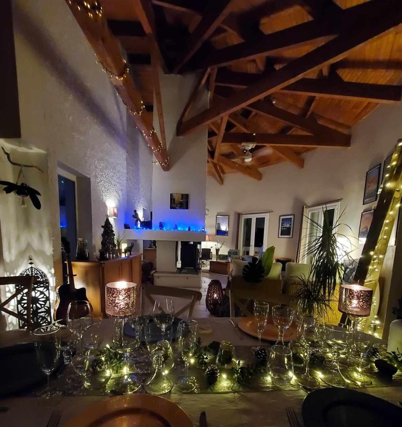 Hotel La Fontaine Au Loup à Saint-Maurice-sur-Eygues Extérieur photo
